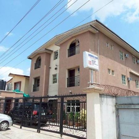Wonder King Hotel Lagos Buitenkant foto