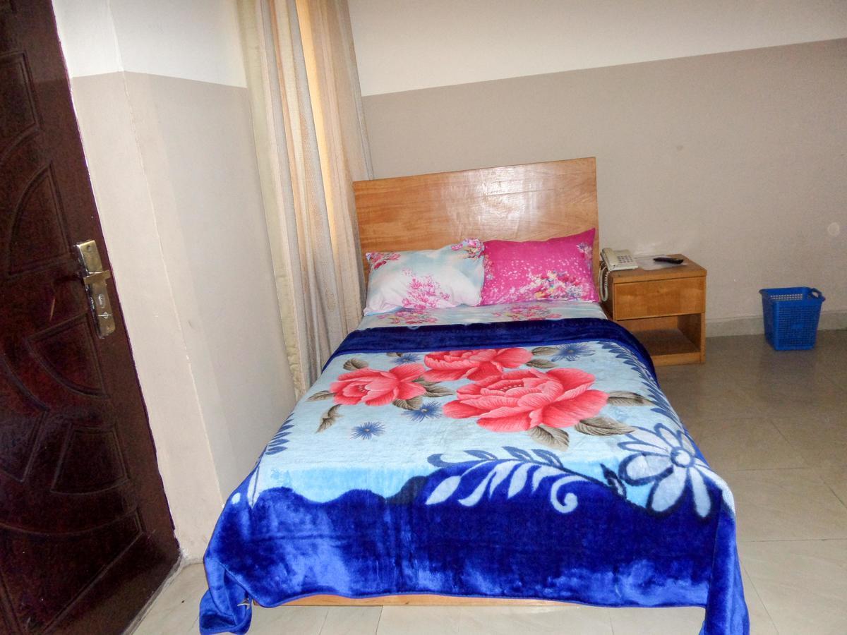 Wonder King Hotel Lagos Buitenkant foto