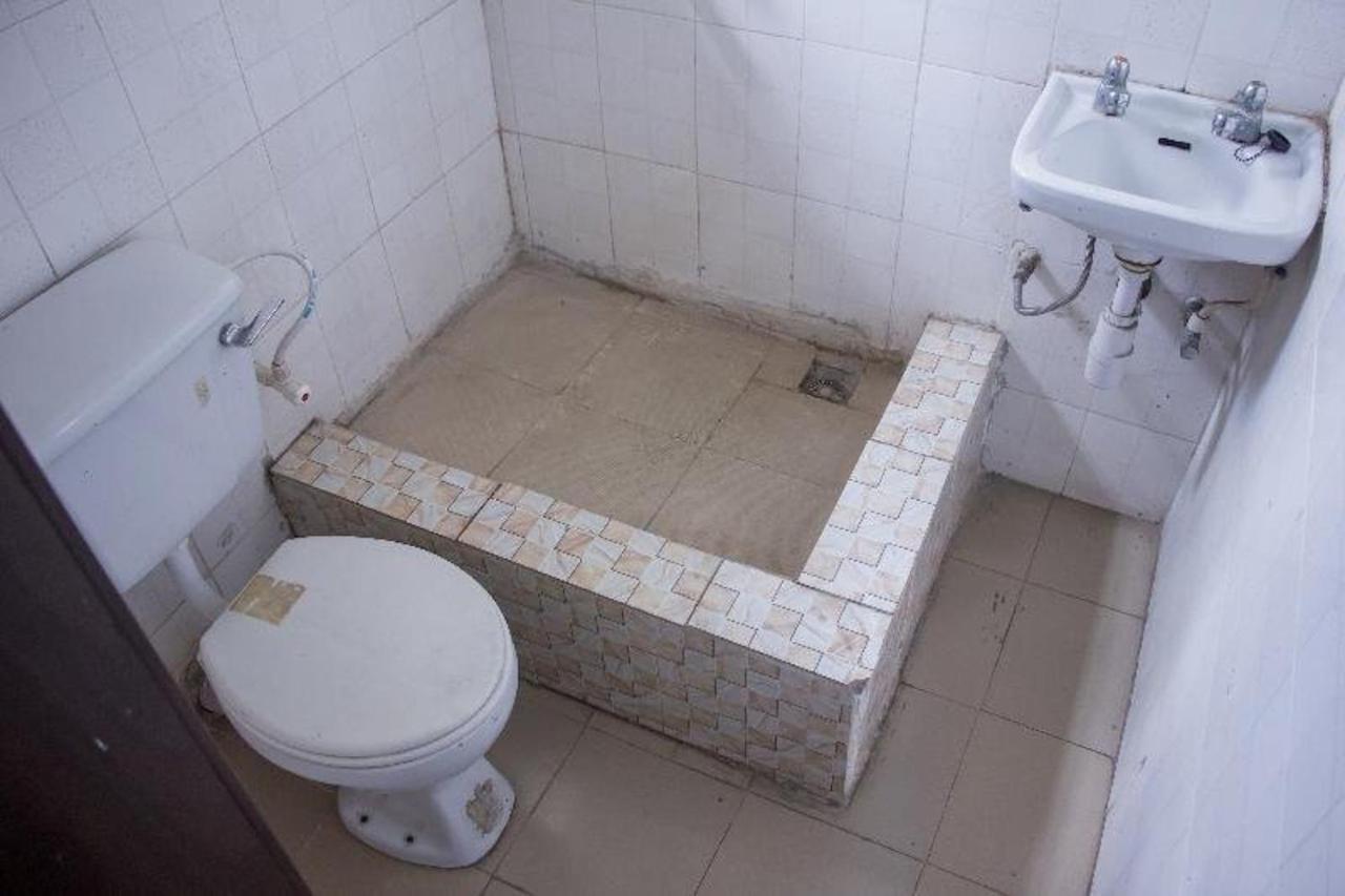 Wonder King Hotel Lagos Buitenkant foto