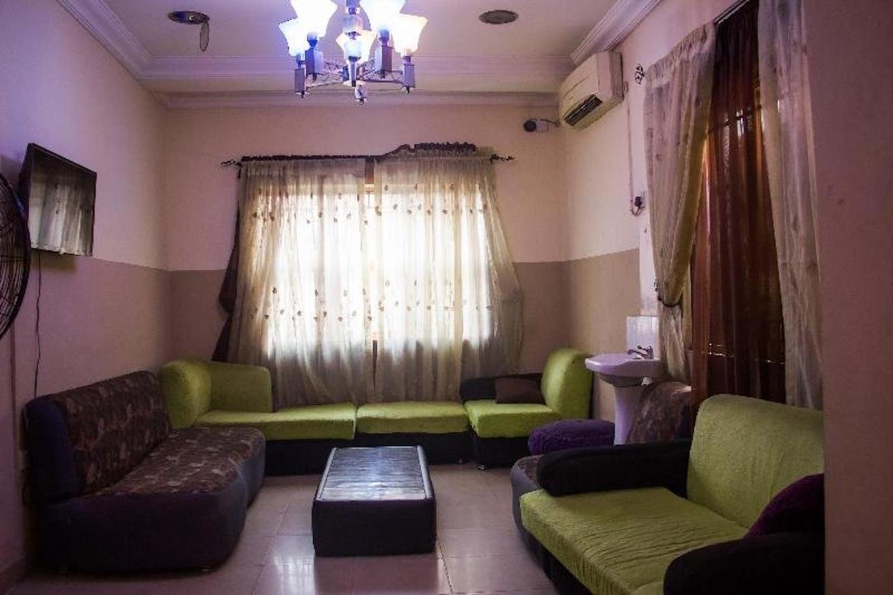 Wonder King Hotel Lagos Buitenkant foto